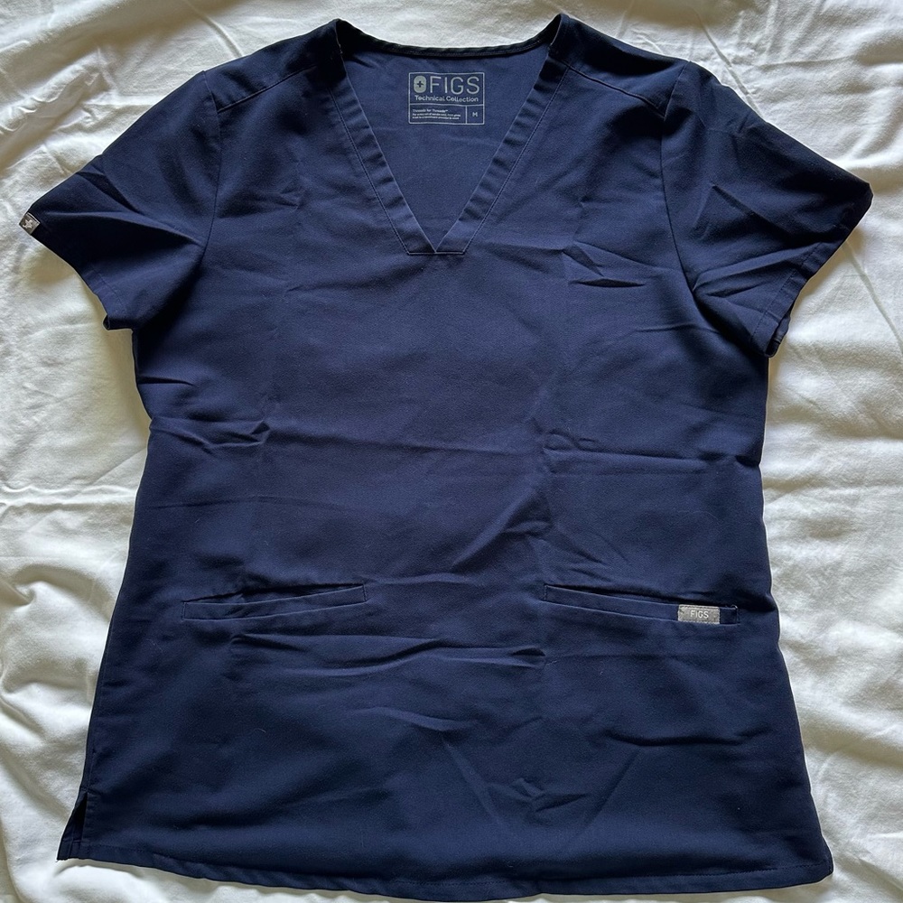 FIGS Casma Three-Pocket Navy Scrub Top